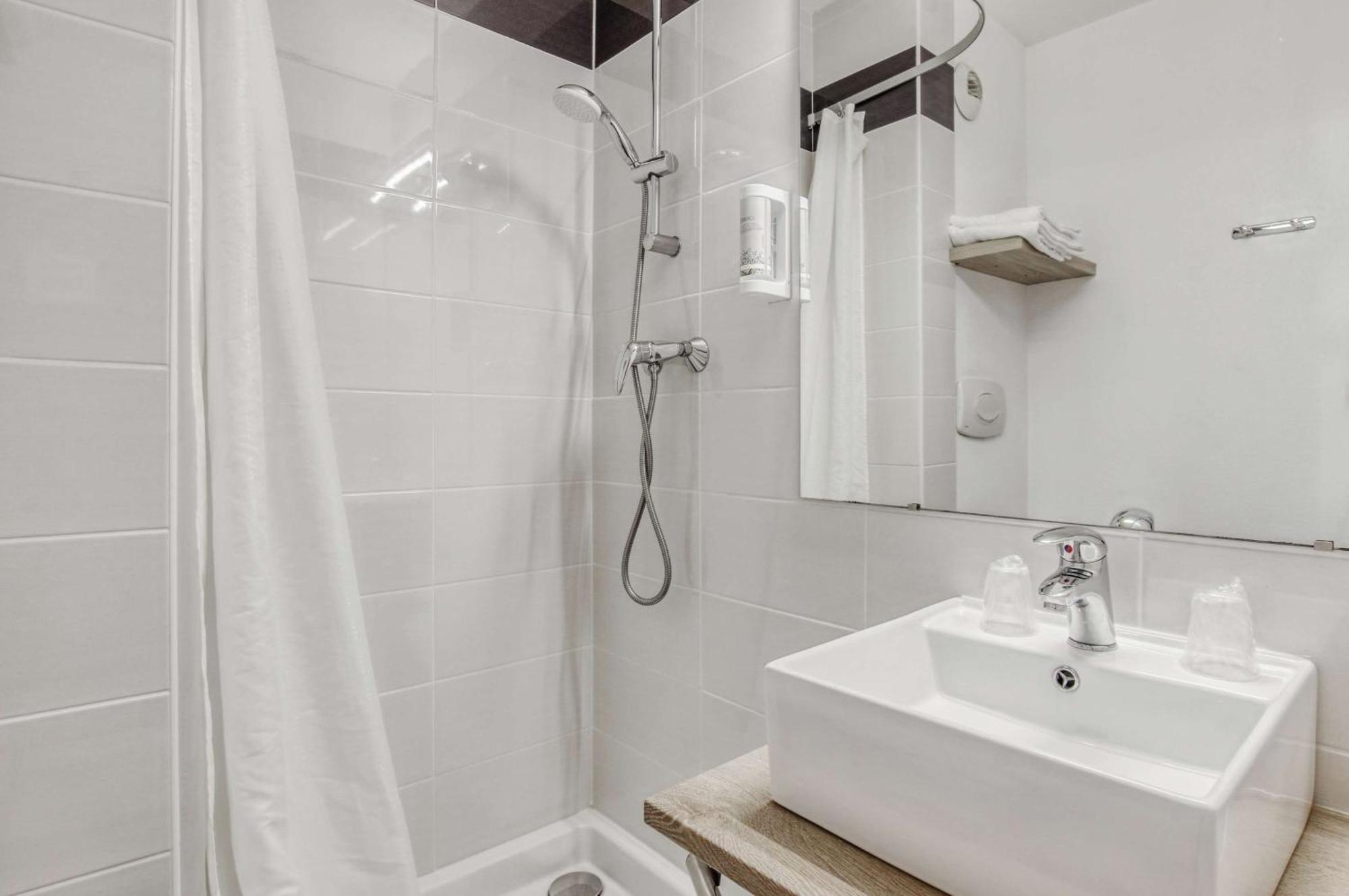 Brit Hotel Clermont-lʼHérault Eksteriør bilde